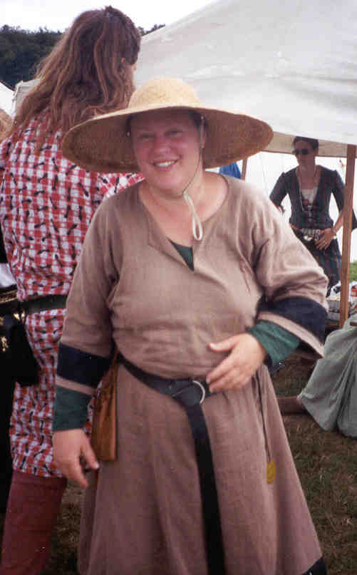 Ellen.jpg (31901 bytes)